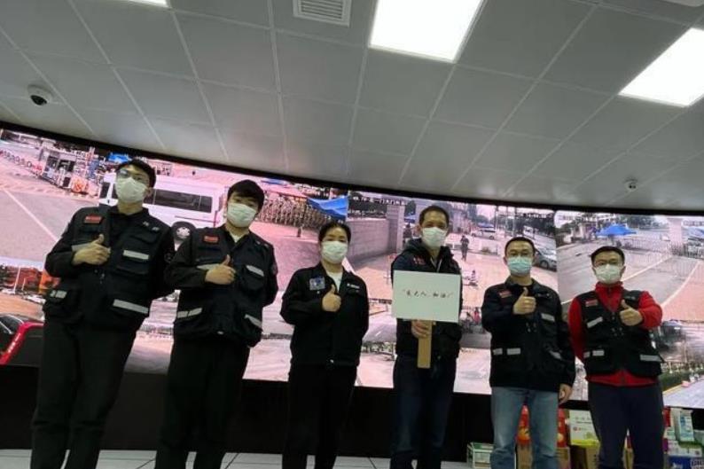 上海29歲保安成功考上985大學(xué)，前途不可限量，令人羨慕又敬佩